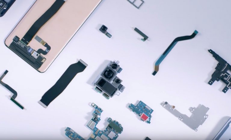 Galaxy S20 Ultra Samsung assembles the smartphone in cool video