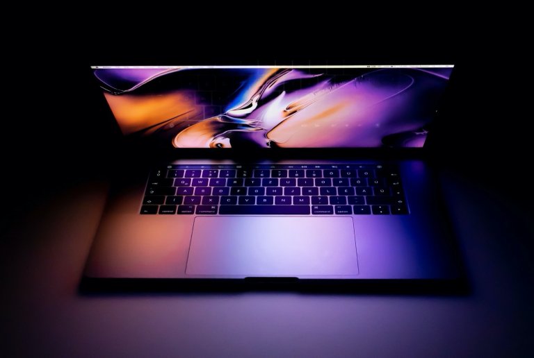 Apple: Buy the app once, use it on iPad, Mac, iPhone & Apple TV